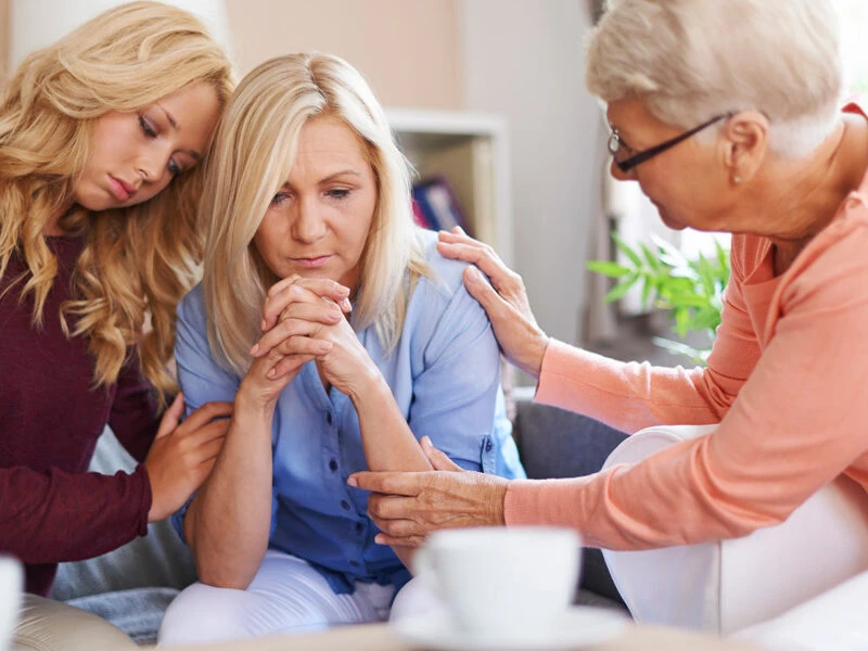 Unterstützung für Angehörige: So bewältigen Sie die Intensivpflege-Situation